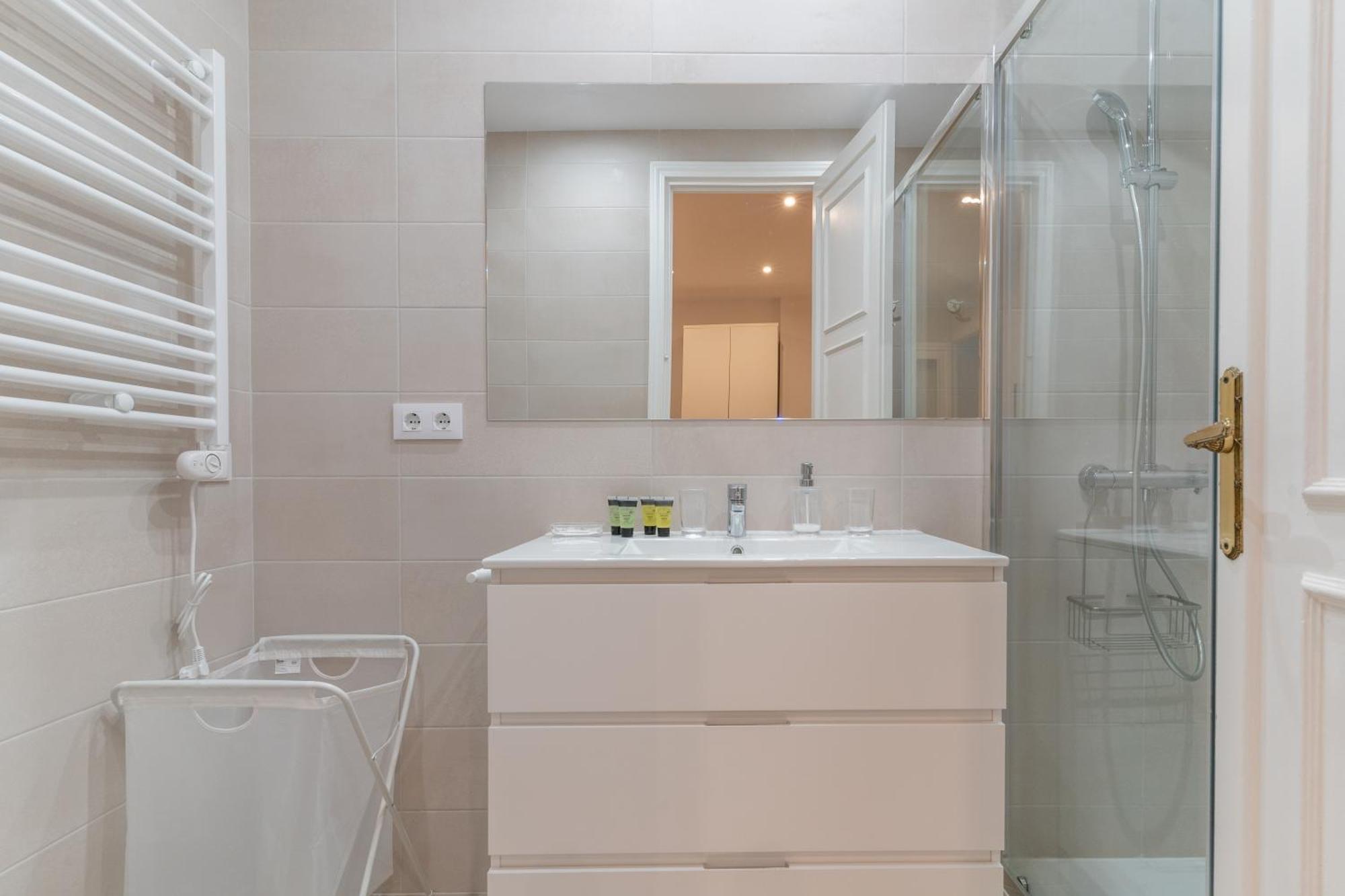מדריד Spacious Central-3Bedrooms 3Bathrooms-Sol מראה חיצוני תמונה